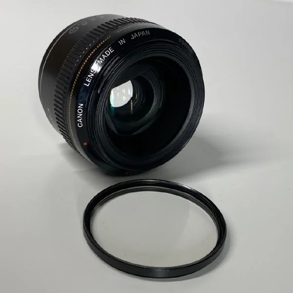 Canon EF 28mm f