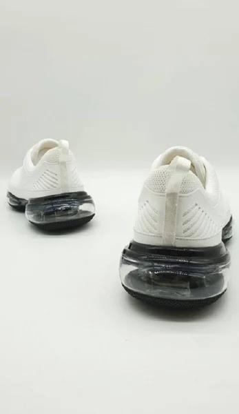 Кроссовки Prada 42/43