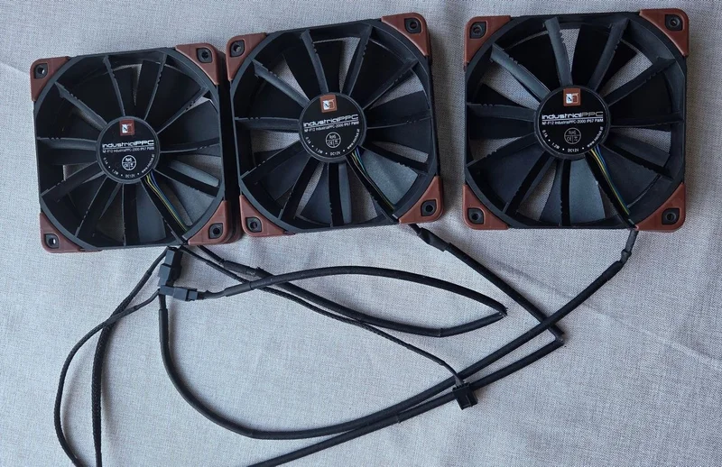 Вентилятор 120мм Noctua NF-F12 industrial 2000 PWM IP67
