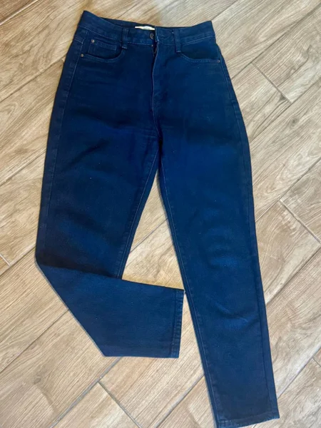 Джинсы Stradivarius mom slim размер 34