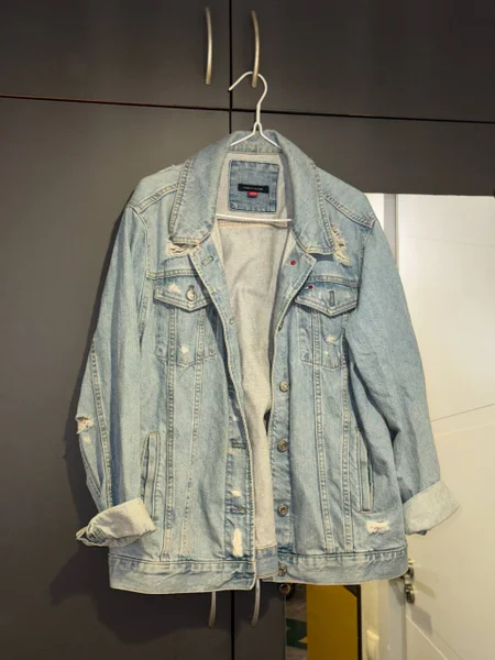 Джинсовка Tommy Hilfiger оверсайз