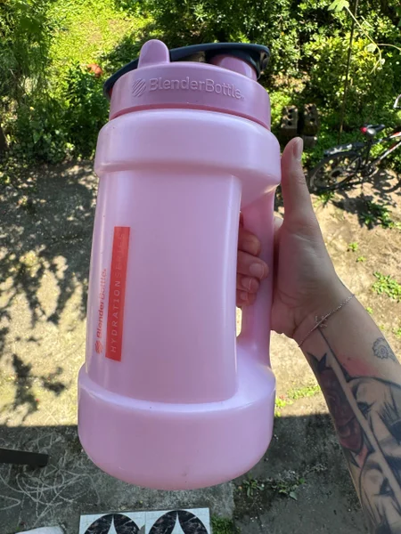 Бутылка для воды BlenderBottle 2.2 л