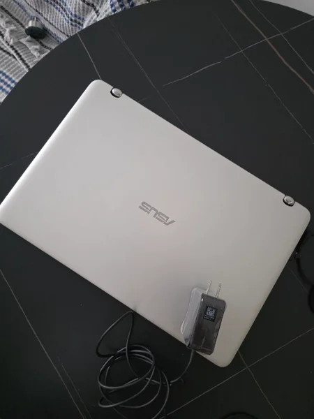 Ноутбук ASUS Q504UAK i5-7200U 12GB 1TB