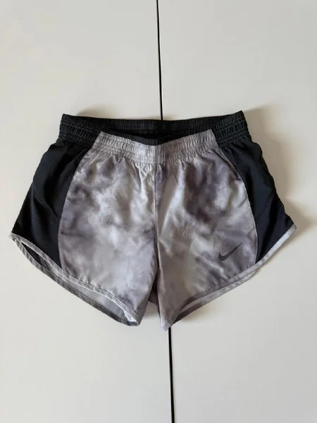 Шорты женские Nike