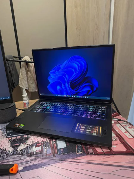 Ноутбук MSI Vector A18 HX Ryzen 9 RTX 5070 Ti 32GB