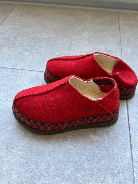 UGG Tasman войлочные тапочки