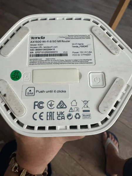Wi-Fi роутер Tenda 5G01 AX1500