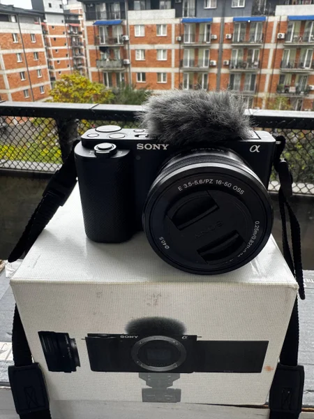 Sony FE 85mm F1.8