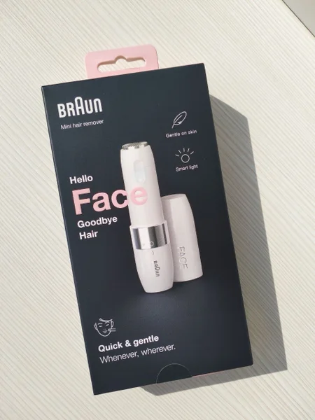 Женский мини-удалитель волос на лице Braun FS1000