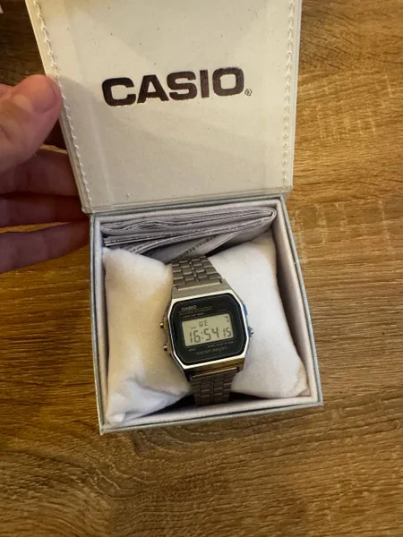 Часы Casio
