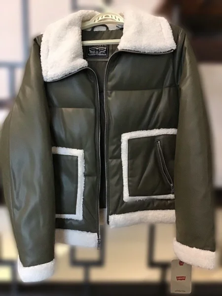 °Куртка Levis, размер XL, (новая