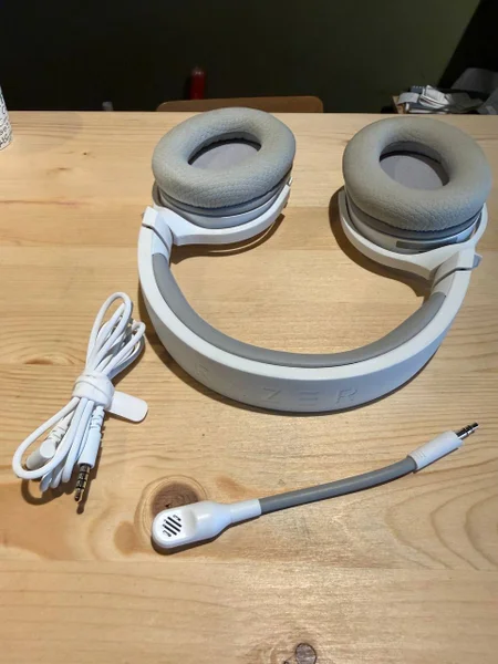 Наушники Razer Barracuda X White