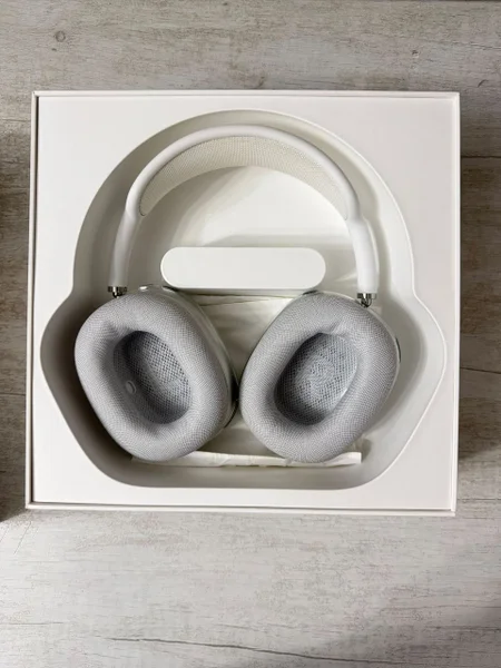Apple AirPods Max