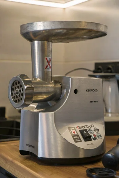 Мясорубка KENWOOD MG516 (PRO 1600)