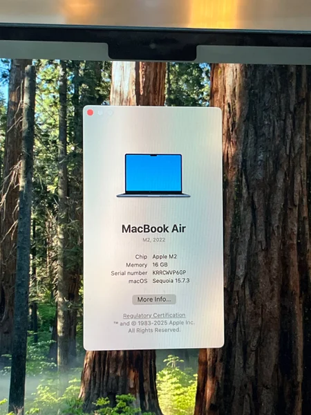 MacBook Air M2 (2022)