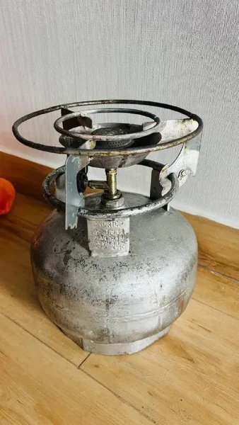Кемпинговый газовый баллон с горелкой