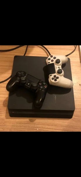 PlayStation 4 Slim