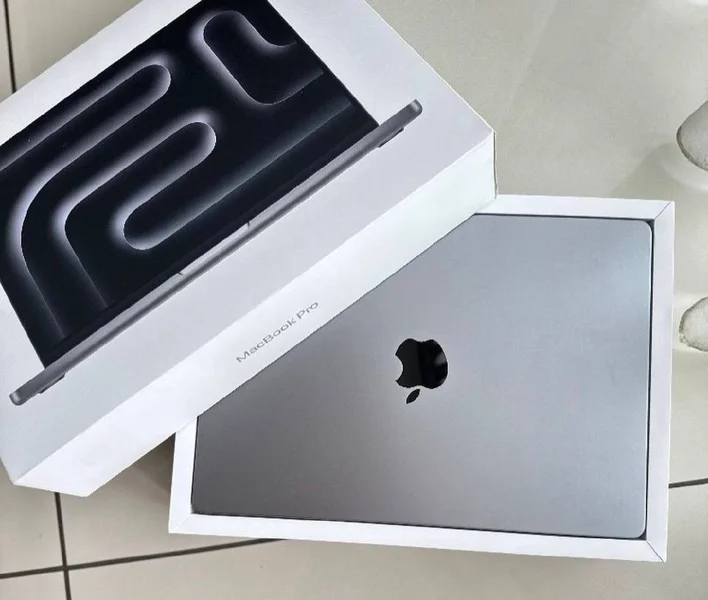 MacBook Pro 14 M3 8GB 512GB