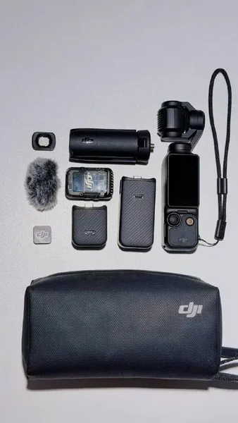 DJI Osmo Pocket 3 Creator Combo
