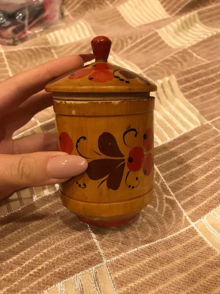 Старинная деревянная сахарница
