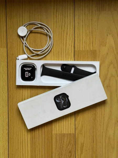 Apple Watch Series 11 46 мм
