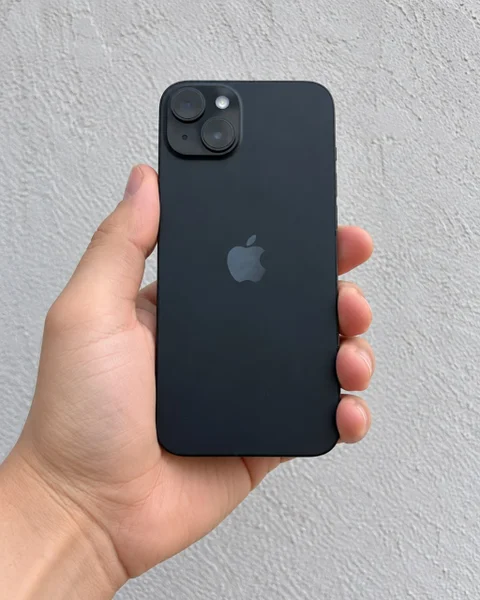 iPhone 15 Plus