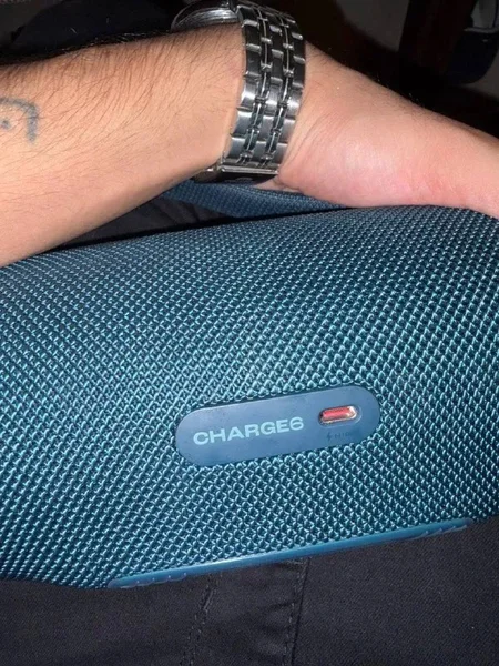JBL Charge 6
