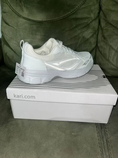 Кроссовки Kari Sport
