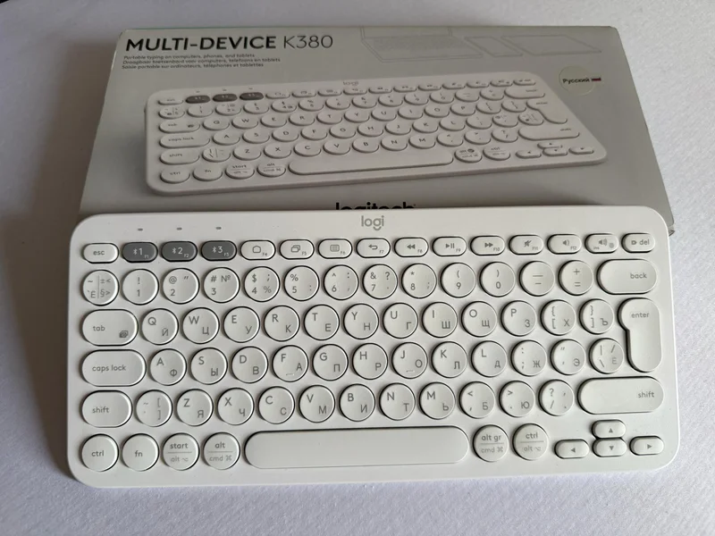 Bluetooth-клавиатура Logitech K380 белая