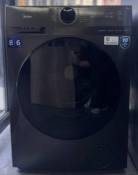 Стирально-сушильная машина Midea MF200D80WB/T