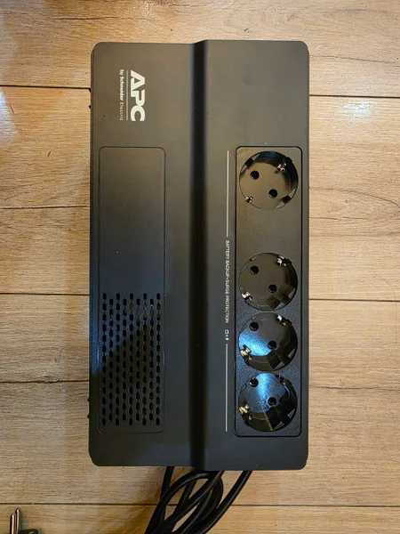 ИБП APC Easy UPS BV1000I-GR