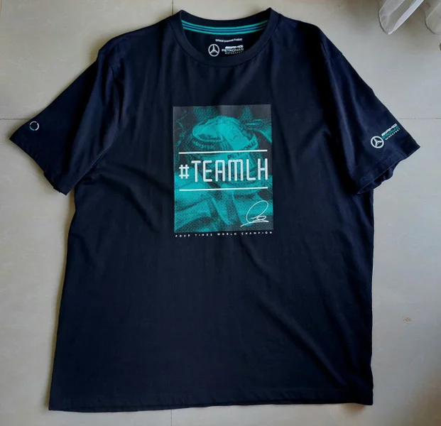 Футболка Mercedes-AMG Petronas