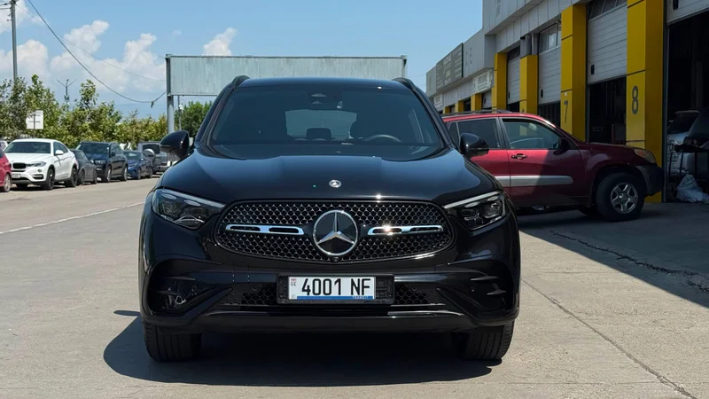 Mercedes-Benz GLC 2025