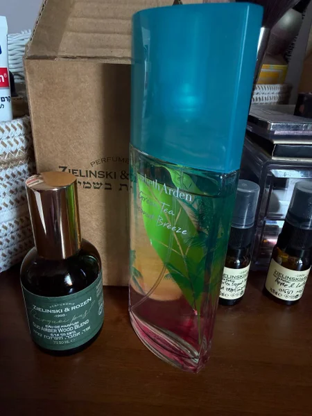 Zelinski & Rosen и Elizabeth Arden