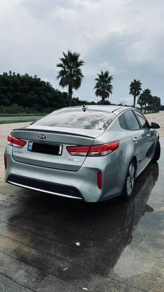 Kia Optima Hybrid EX