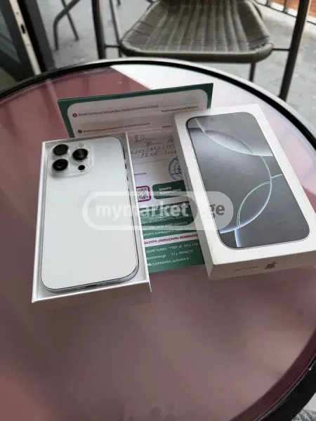 Мобильный телефон Apple