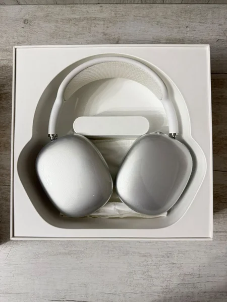 Apple AirPods Max