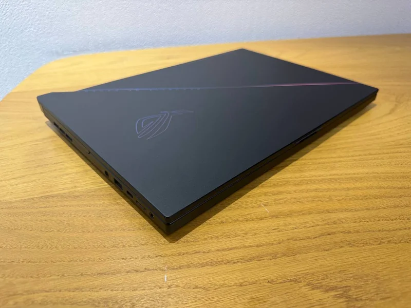 ASUS ROG Zephyrus G16