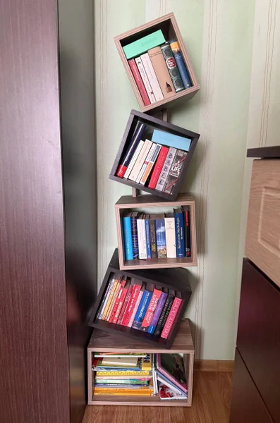 Книжные полки