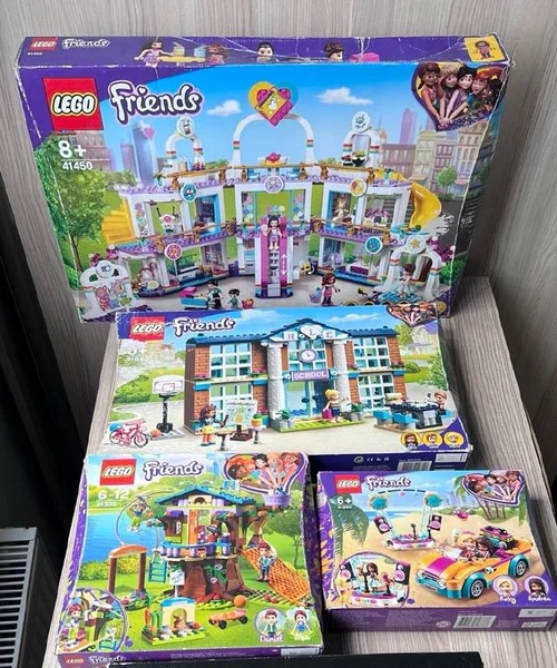 Lego Friends HLC School