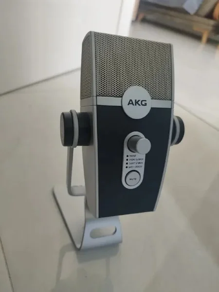 Микрофон AKG Lyra
