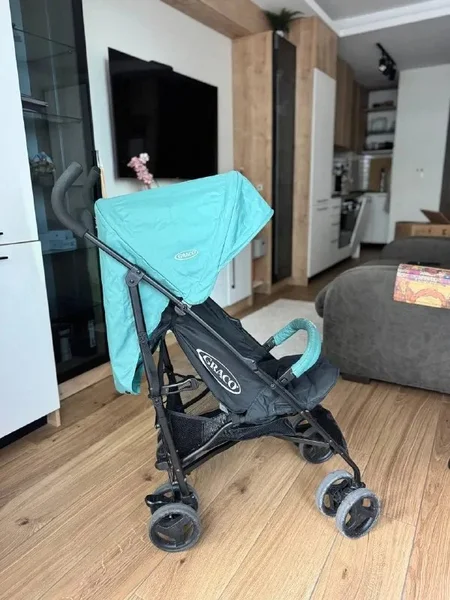 Детская прогулочная коляска Graco