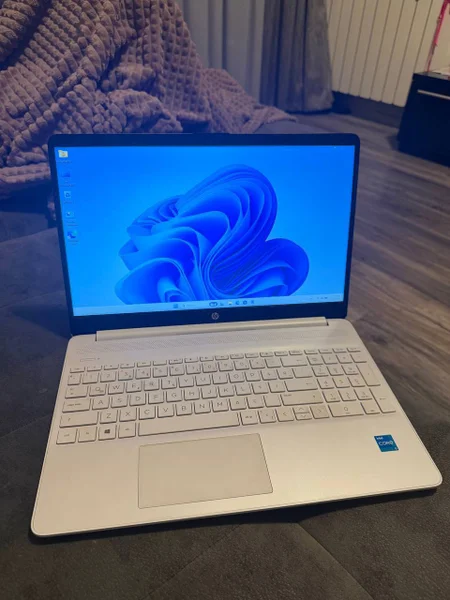HP 15s-fa2046nt ноутбук