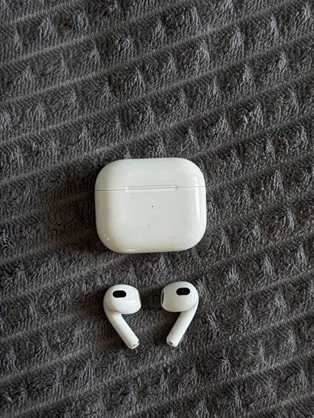 AirPods 3