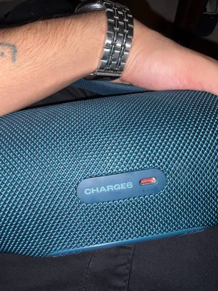 JBL Charge 6