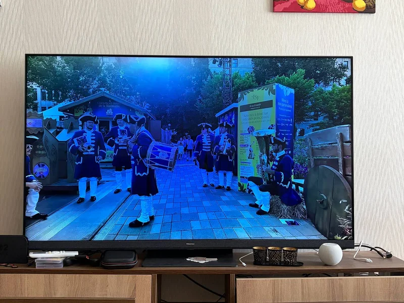 Телевизор Hisense 65U8HQ 65"
