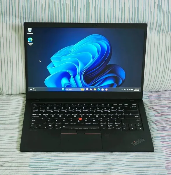 LENOVO X1 Carbon 7th Gen Touchscreen