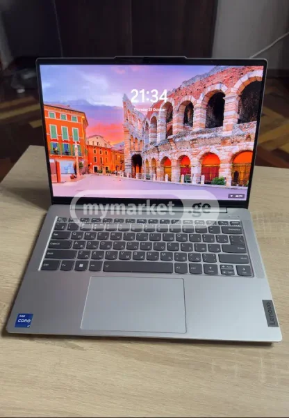 Ноутбук Lenovo