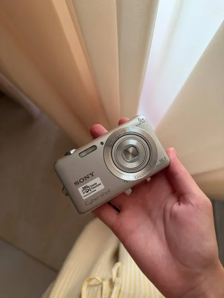 Фотоаппарат Sony Cyber-shot DSC-W570