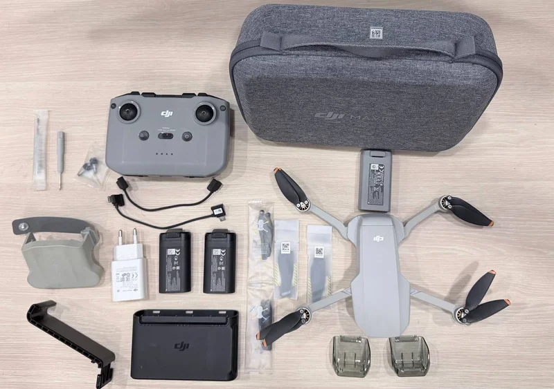 Квадрокоптер DJI Mini 2 с комплектом аксессуаров